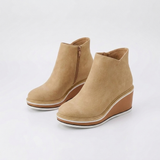 Women's Luxe Boots with Warm Cozy Design and Elegant Style