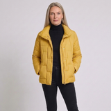 Women's Lightweight Quilted Jacket with Chic Practical Design