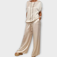 Women's Luxe Two-Piece Outfit Set with Coordinated Elegant Design