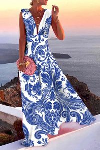 Women's Paisley Print V-Neck Maxi Dress with Sleeveless Design